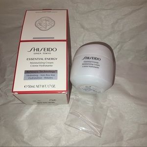 Shiseido essential energy moisturizing cream